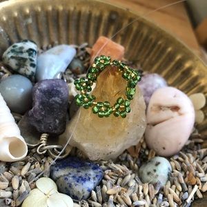 handmade daisy glass seed bead ring